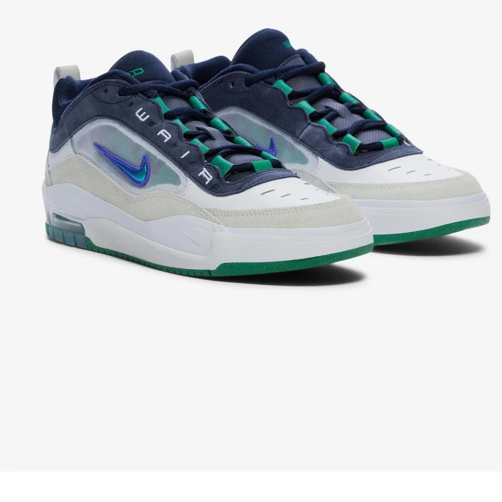 Nike Big boys Blue and Green Sneakers - Picture 1 of 8